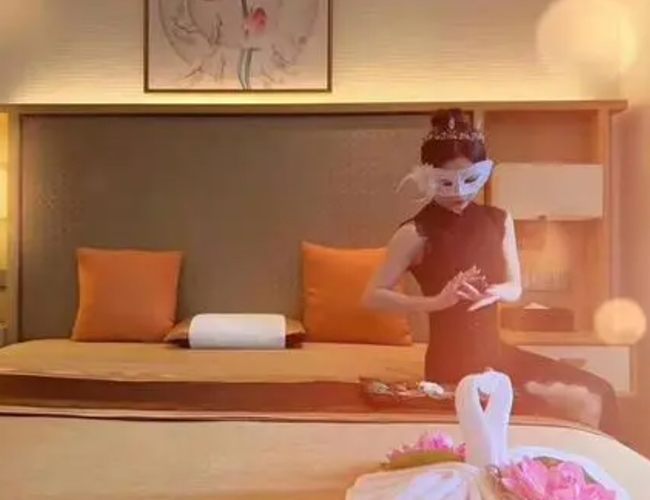 我在南京江宁体验了下高端男士按摩spa会馆，私人会所花样超多